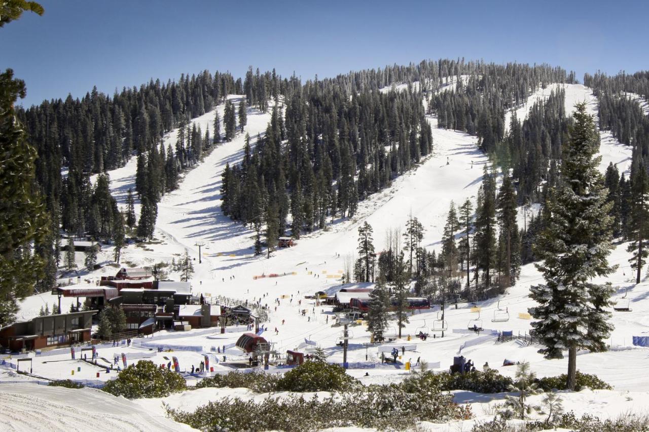 Evergreen Escape Truckee Exterior photo